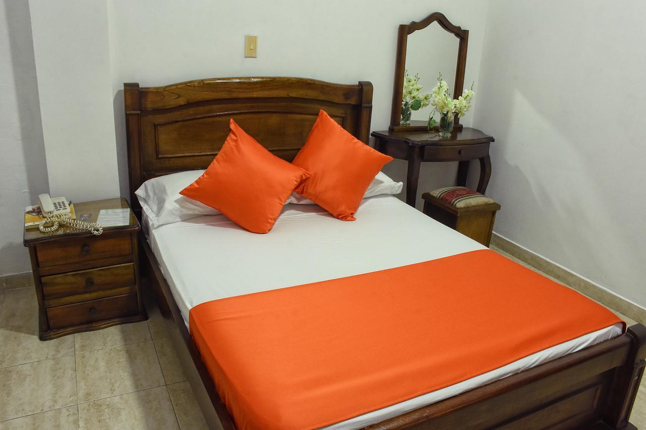 Hotel El Lago 2 Pereira Kültér fotó